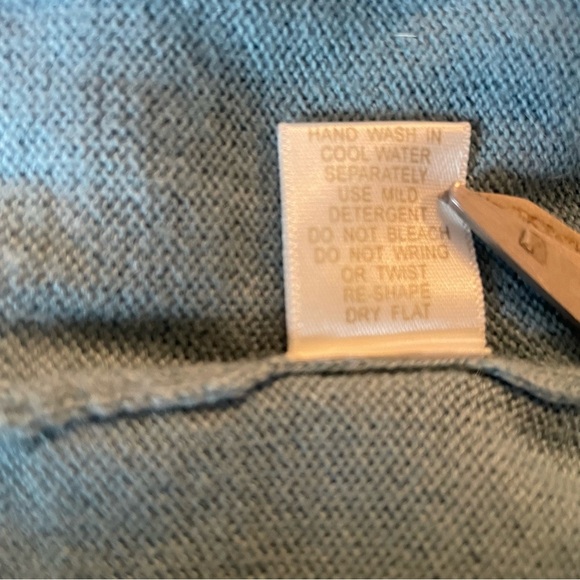 C.J. Banks women’s v-neck sweater/top blue/ green/gray size 3X - Picture 7 of 8